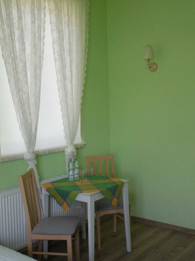 Praski Dom Bed & Breakfast Sienno Exterior foto