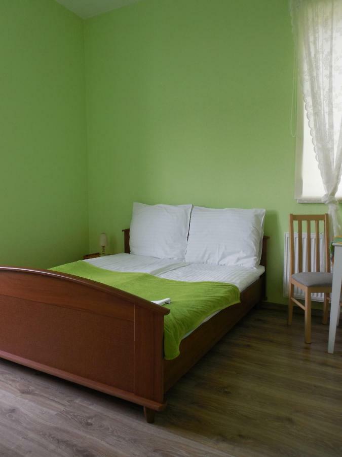 Praski Dom Bed & Breakfast Sienno Exterior foto